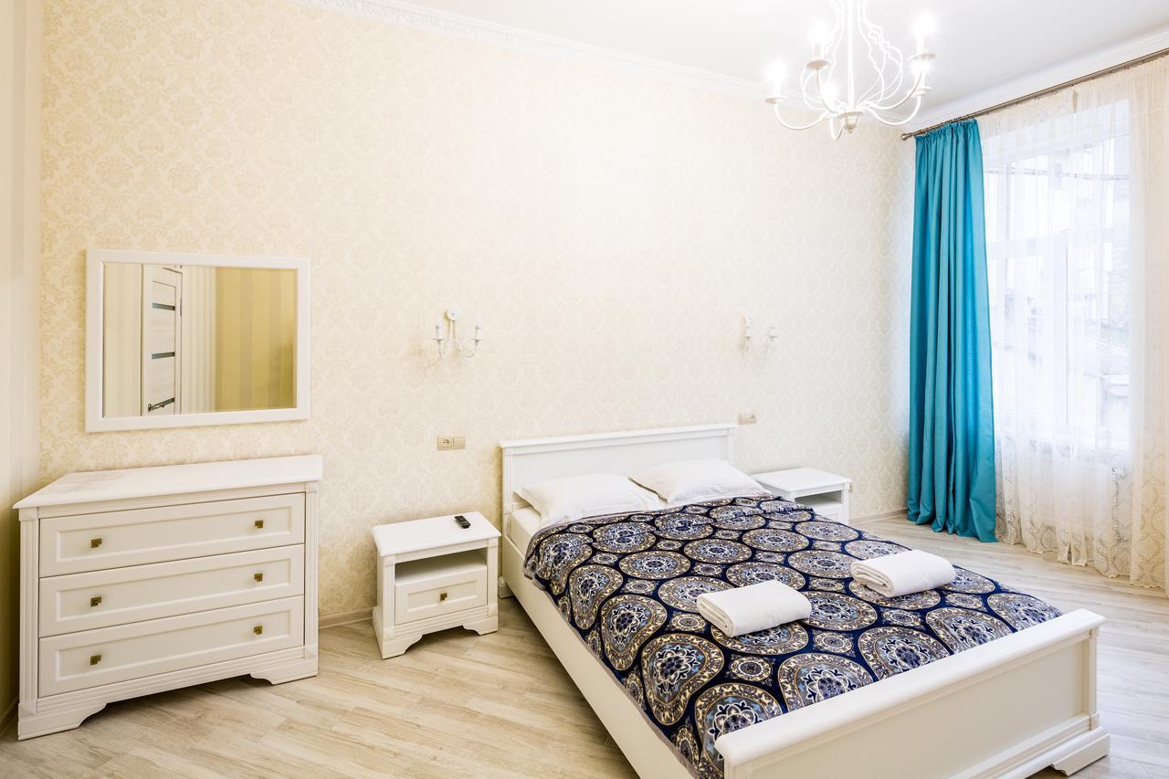 Leogrand Vip Apartments On Udatnogo 4 Lviv Dış mekan fotoğraf