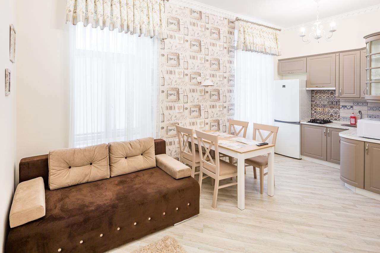 Leogrand Vip Apartments On Udatnogo 4 Lviv Dış mekan fotoğraf