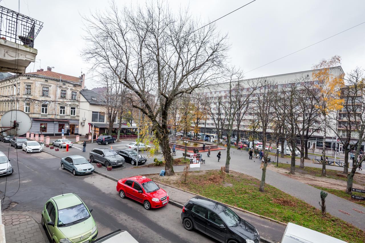 Leogrand Vip Apartments On Udatnogo 4 Lviv Dış mekan fotoğraf